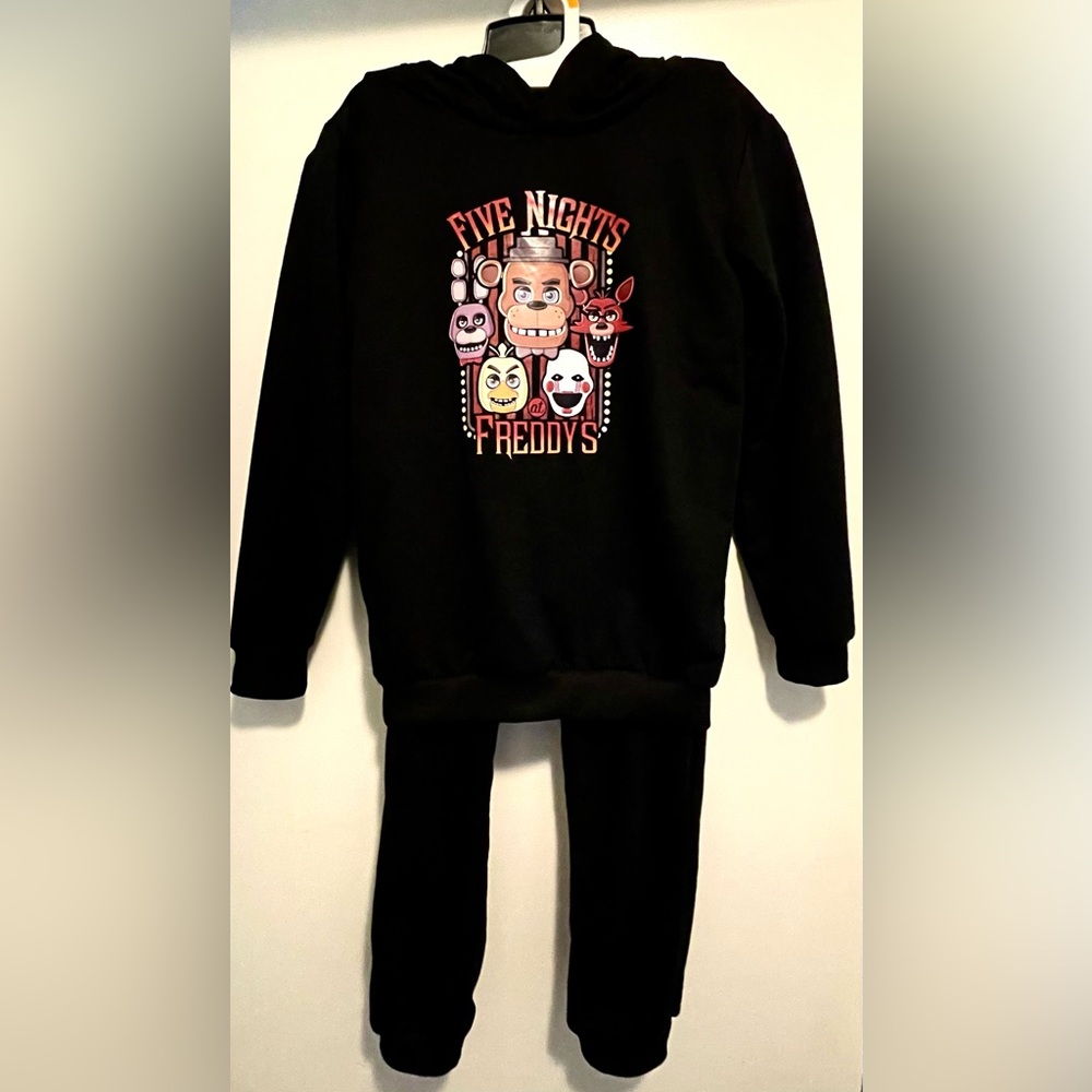New Children’s Five Nights of Freddie Jogger Set, Pants and hoodie boys 11-12
